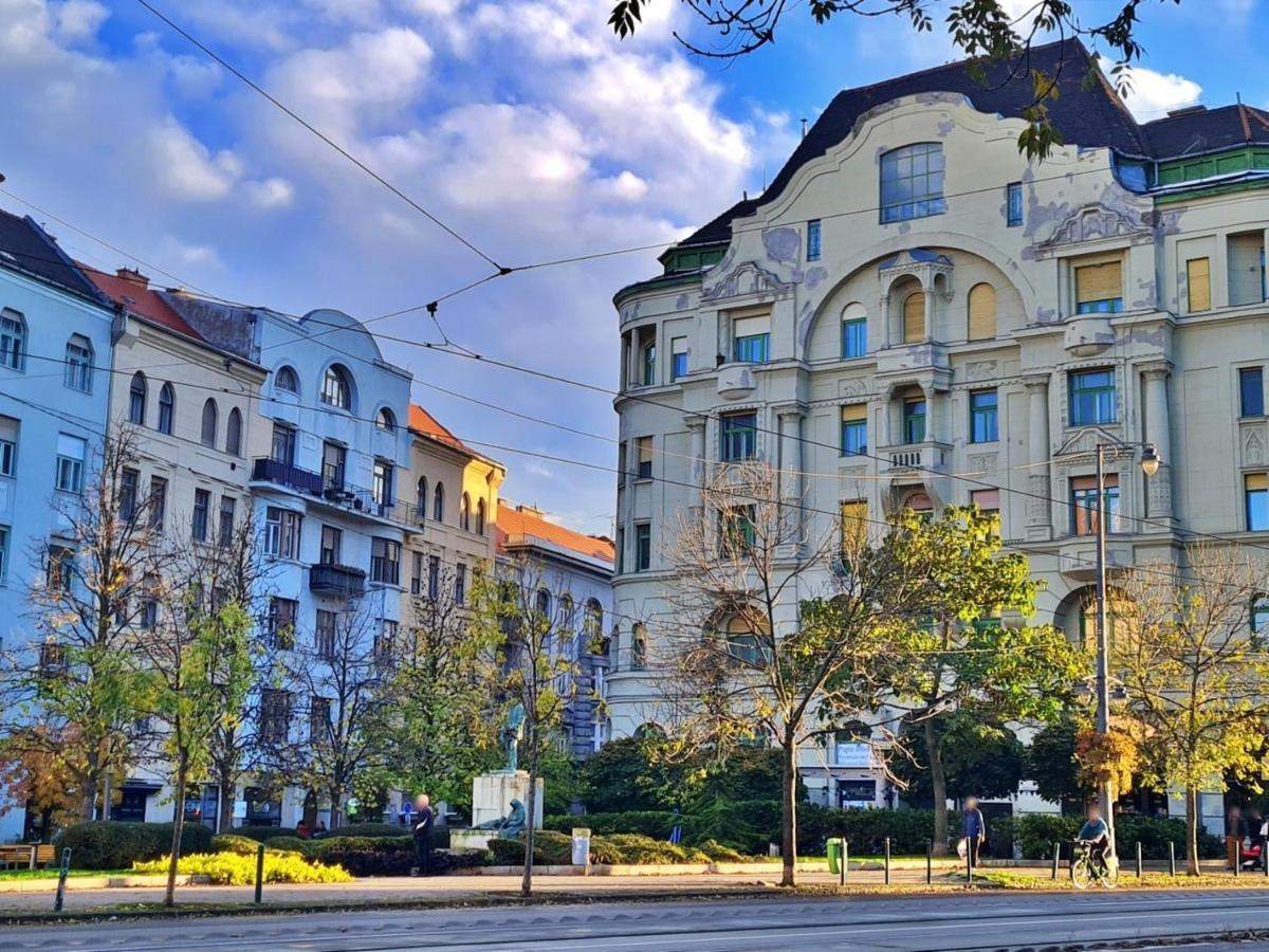 Apartment With 2 Bedrooms Near Gellert Thermal Bath Budapest Exterior photo
